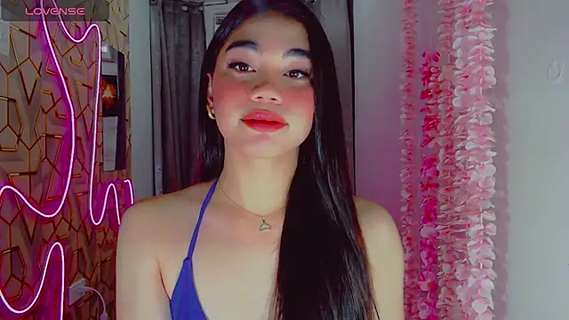 Snapshot of DreamGirlMia chatting on 05.21.26 DreamGirlMia online show from 05.21.26