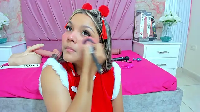 Wonderkloe  online show from 12.22.25