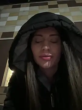 Isabella21  online show from 03.05.26