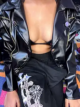 Snapshot of Sexyunzu_live chatting on 01.09.26 Sexyunzu live online show from 01.09.26