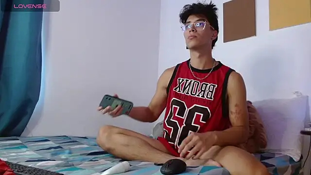 Dylann west online show from 11.10.25