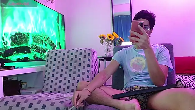 Dylann west online show from 02.13.26