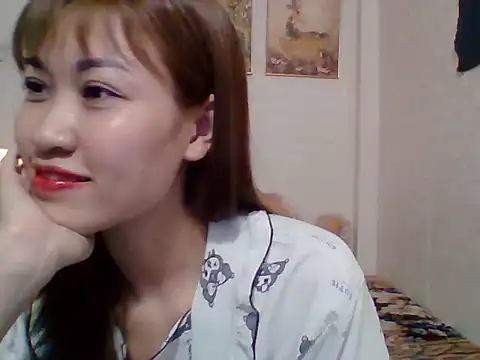 Snapshot of __Donna__ chatting on 10.21.25   Donna   online show from 10.21.25