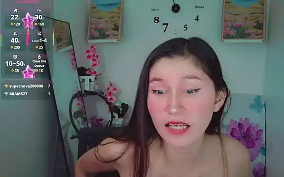 Snapshot of anne_smithe chatting on 02.04.26 anne smithe online show from 02.04.26