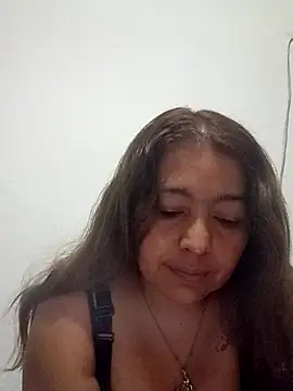 Bellamoretii5 online show from 09.25.25