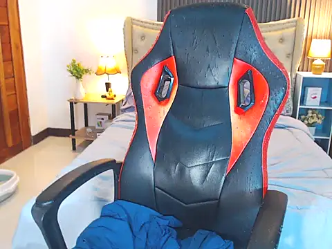 Snapshot of fuckinghot201 chatting on 12.20.25 fuckinghot201 online show from 12.20.25