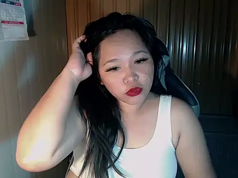 Snapshot of Bronte_ chatting on 05.06.26 Bronte online show from 05.06.26