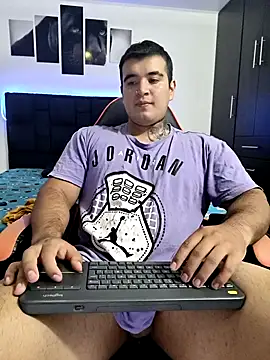 thiago  cp01 online show from 10.12.25