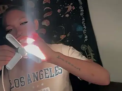 Simi Ipit online show from 02.27.26