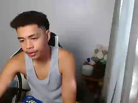 Snapshot of curlyasian_njxx chatting on 05.11.26 curlyasian njxx online show from 05.11.26