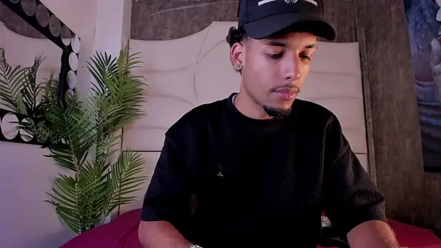 Thiagoferreti online show from 11.12.25