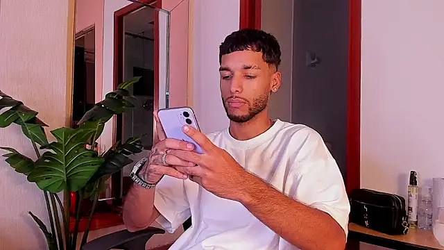 Thiagoferreti online show from 03.20.26