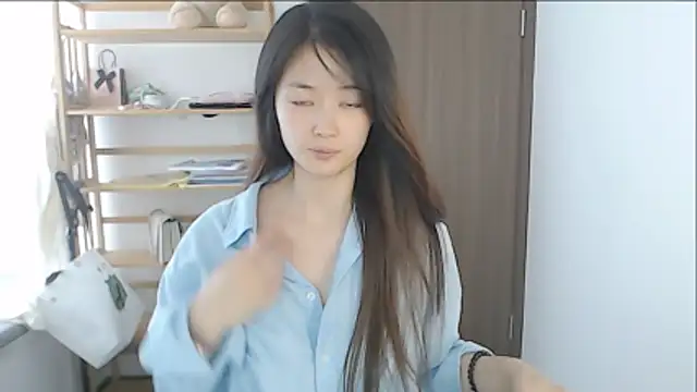 Snapshot of Mimi-cnbaby chatting on 06.21.26 Mimi-cnbaby online show from 06.21.26