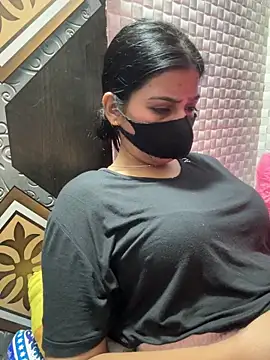 Snapshot of Hot_Jaanvi_ chatting on 04.03.26 Hot Jaanvi online show from 04.03.26