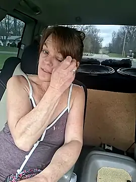 Snapshot of JaimeRhett chatting on 04.03.26 JaimeRhett online show from 04.03.26