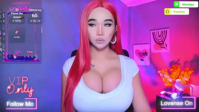 Snapshot of TriciaCumLoader chatting on 02.22.26 TriciaCumLoader online show from 02.22.26