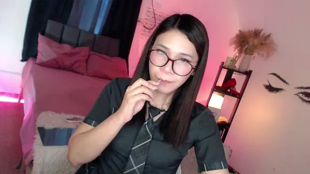 Snapshot of Veniceseduction chatting on 09.23.25 Veniceseduction online show from 09.23.25