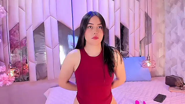 Snapshot of HannaCollins_ chatting on 04.07.26 HannaCollins online show from 04.07.26