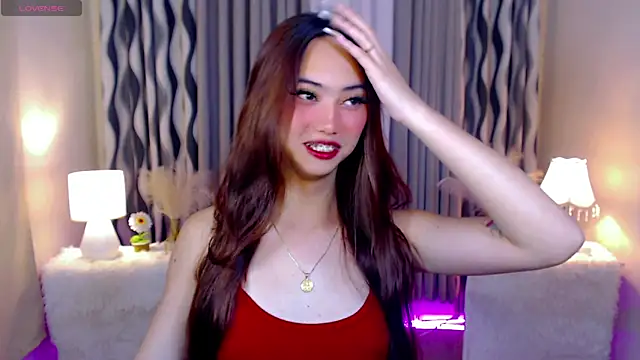 Kiah Wyatt online show from 10.31.25