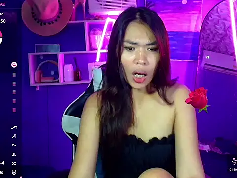 Snapshot of urgirljane chatting on 05.27.26 urgirljane online show from 05.27.26
