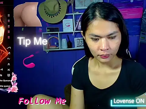 Snapshot of urgirljane chatting on 05.31.26 urgirljane online show from 05.31.26