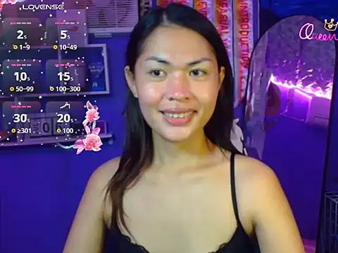Snapshot of urgirljane chatting on 07.06.26 urgirljane online show from 07.06.26