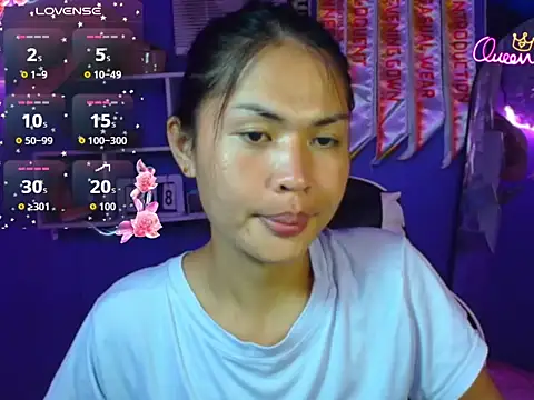 Snapshot of urgirljane chatting on 07.08.26 urgirljane online show from 07.08.26
