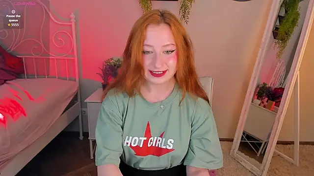 Snapshot of Violet_Griffen chatting on 06.03.26 Violet Griffen online show from 06.03.26