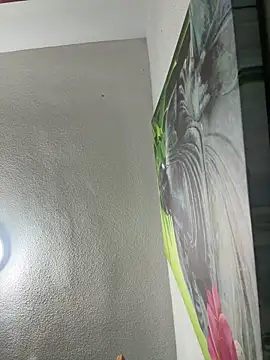 aavrdvh33 online show from 12.21.25