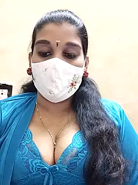 Snapshot of amelia-rani chatting on 06.25.26 amelia-rani online show from 06.25.26