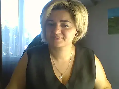 Snapshot of Wymini chatting on 09.23.25 Wymini online show from 09.23.25