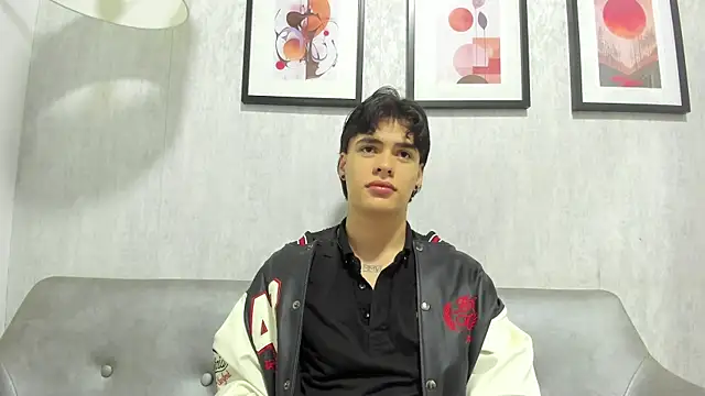 BenitoSaenz online show from 12.16.25