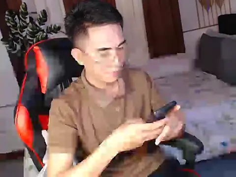 Snapshot of drinkmycumx chatting on 10.17.25 drinkmycumx online show from 10.17.25