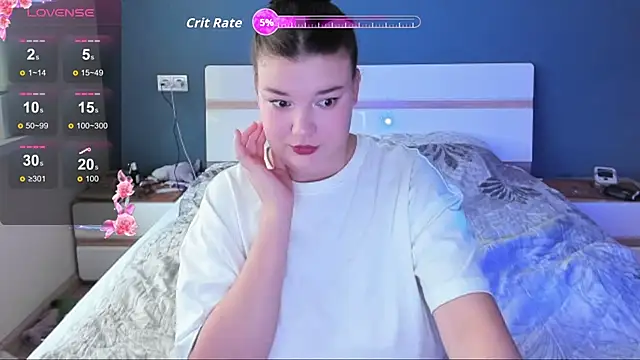 LinaElasm online show from 11.19.25