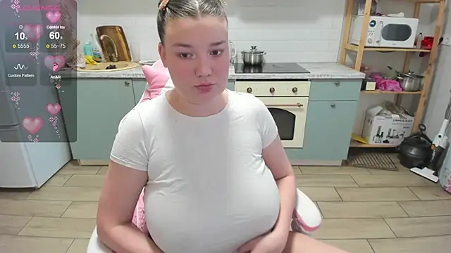 Snapshot of LinaElasm chatting on 03.05.26 LinaElasm online show from 03.05.26