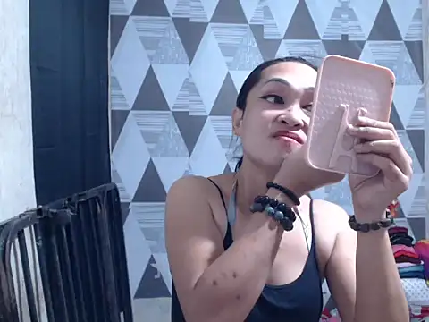Snapshot of Wiynwyn_Delamerced1989 chatting on 04.22.26 Wiynwyn Delamerced1989 online show from 04.22.26