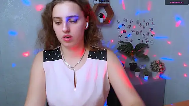 AmandaDimond  online show from 10.29.25