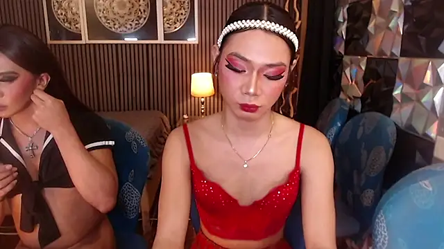 Snapshot of BigCockMaxineTS chatting on 07.13.26 BigCockMaxineTS online show from 07.13.26