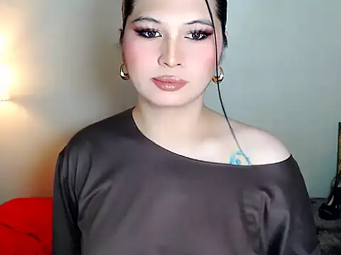 NaomiSmall online show from 01.08.26