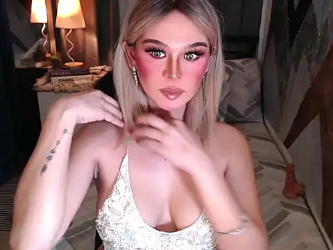 superhotangelxx online show from 04.18.26