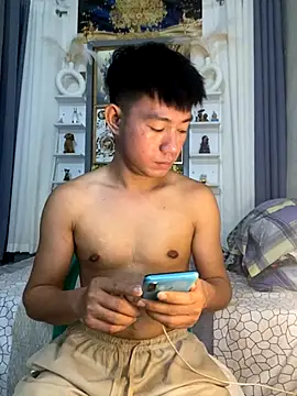 xshyboyx online show from 09.24.25