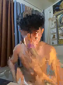 Snapshot of xshyboyx chatting on 01.18.26 xshyboyx online show from 01.18.26