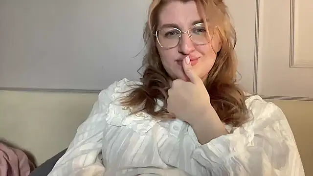 Snapshot of Kadayy1 chatting on 11.12.25 Kadayy1 online show from 11.12.25