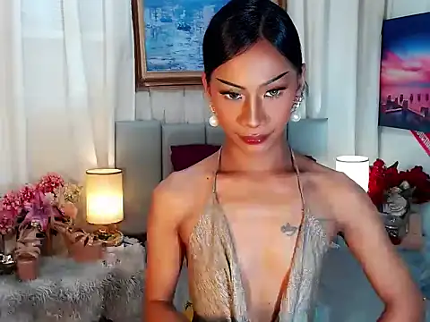 sassylatina online show from 11.13.25