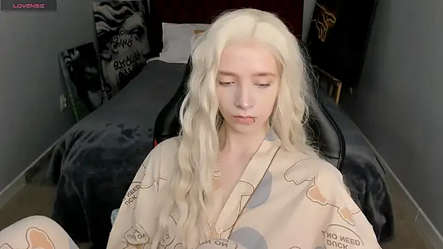 Snapshot of MelissaReis chatting on 09.09.25 MelissaReis online show from 09.09.25