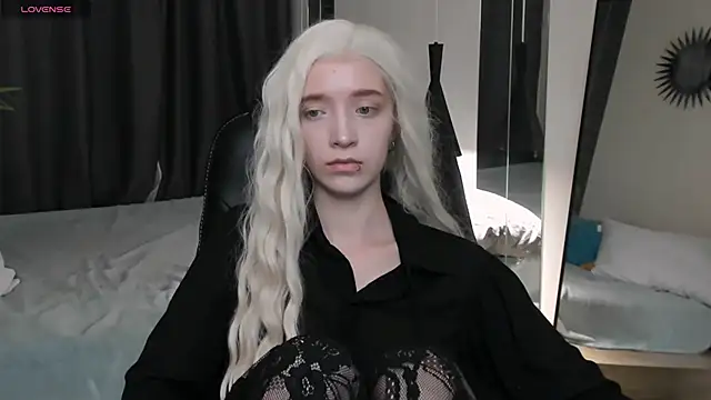 Snapshot of MelissaReis chatting on 09.14.25 MelissaReis online show from 09.14.25