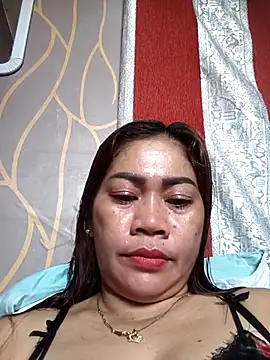 Snapshot of sexybitch_02 chatting on 04.21.26 sexybitch 02 online show from 04.21.26