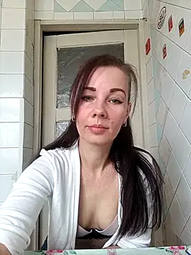 Adeline3302 online show from 04.17.26