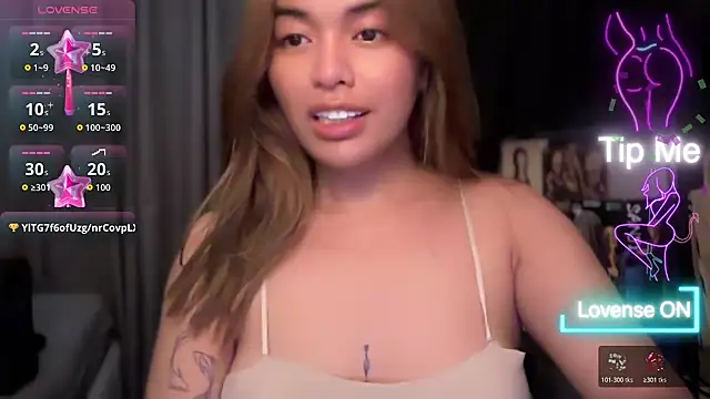 Snapshot of urasianlady chatting on 05.21.26 urasianlady online show from 05.21.26