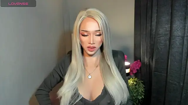 AiraCumSlut online show from 04.05.26